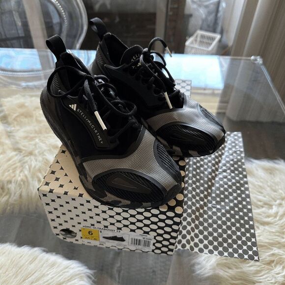 ADIDAS BY STELLA MCCARTNEY Ultraboost 23 Running Trainers - Size 6 - Picture 4 of 6